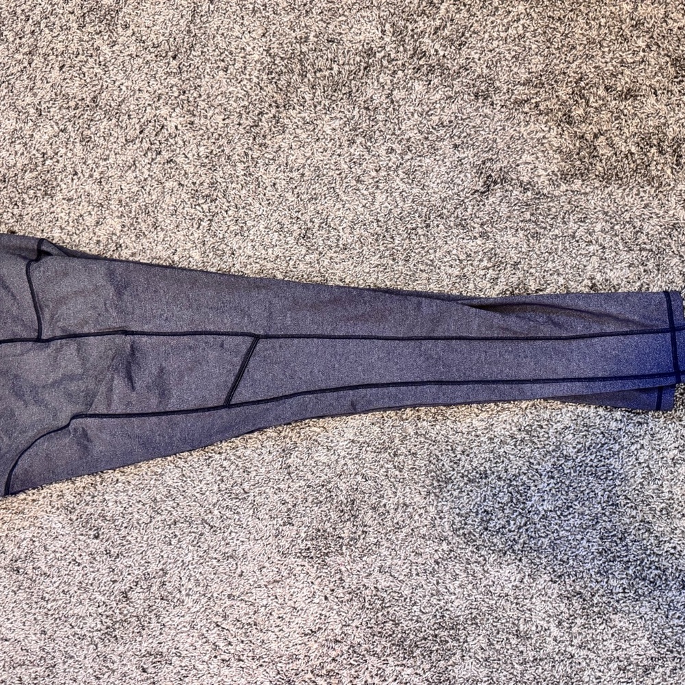 Lululemon leggings - Picture 3 of 4